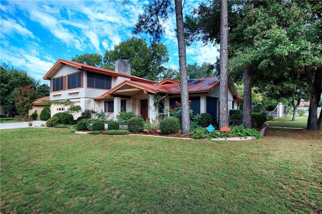 3112 Davis ST, Taylor, TX 76574