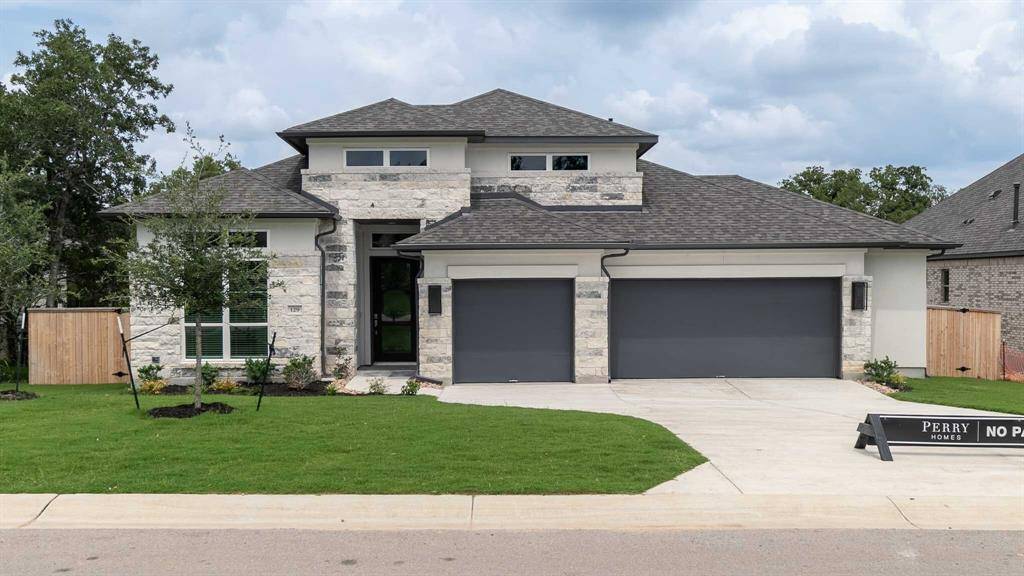 129 Gaston DR, Bastrop, TX 78602
