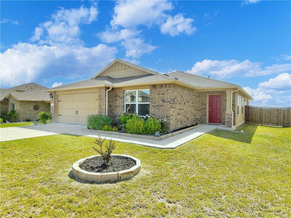 201 Liard River RD, Hutto, TX 78634