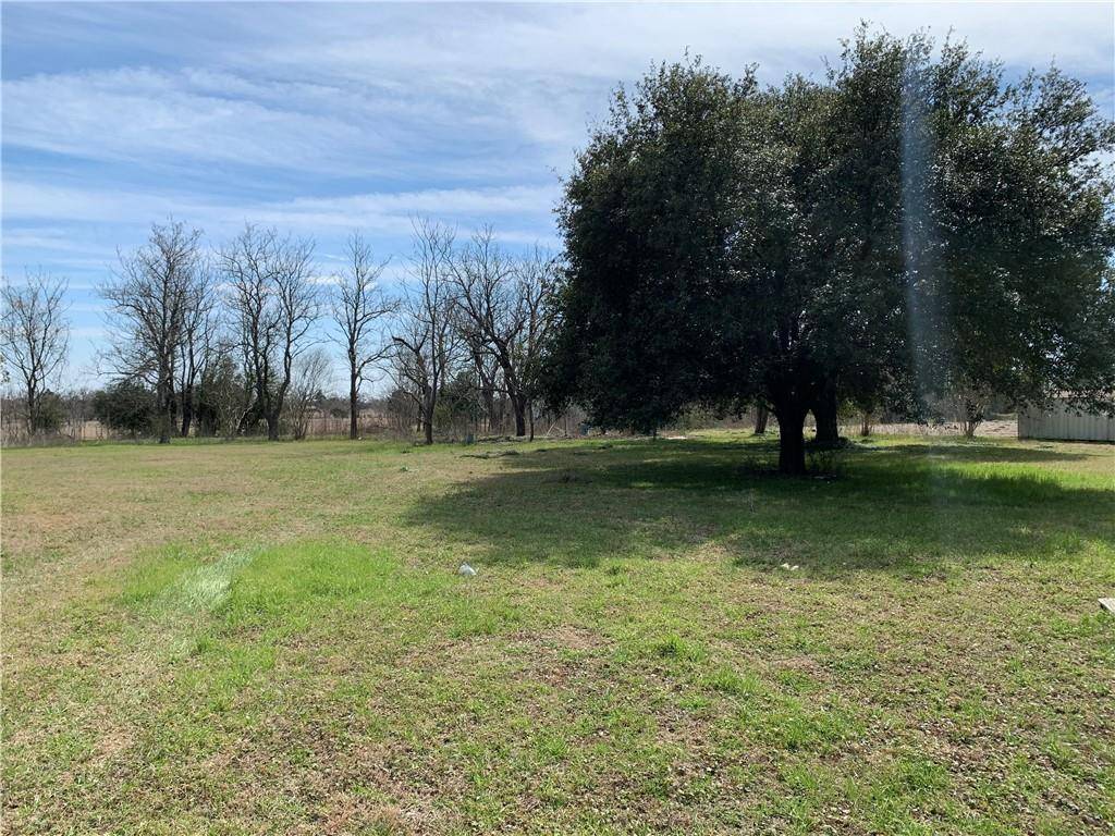 1116 E Cameron Ave, Rockdale, TX 76567