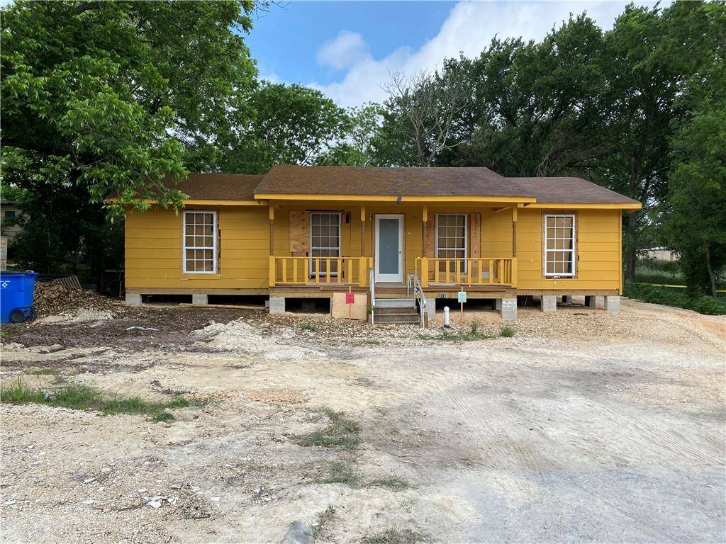 713 Burkett ST, Taylor, TX 76574