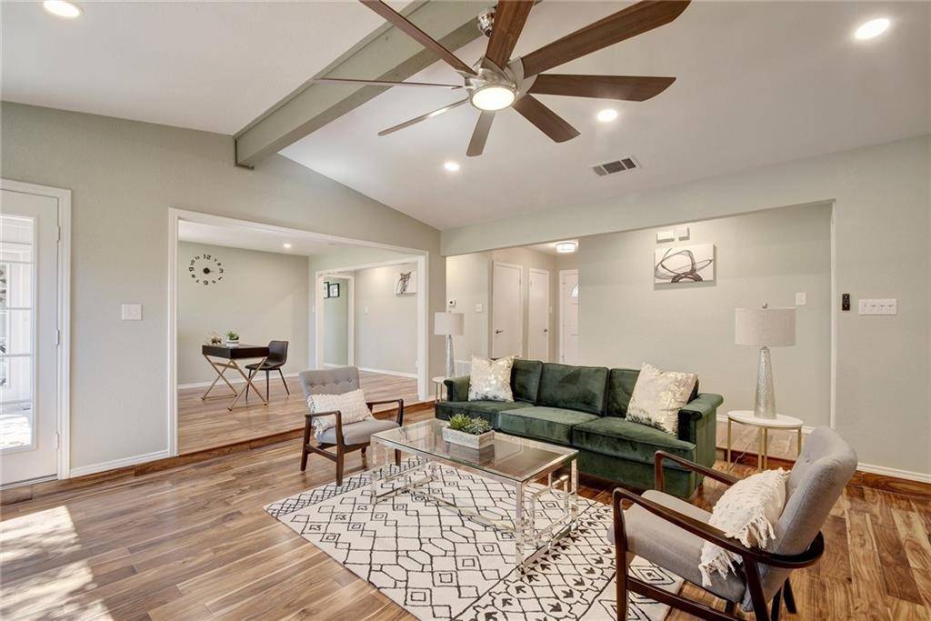 500 Canyon Wren DR, Buda, TX 78610