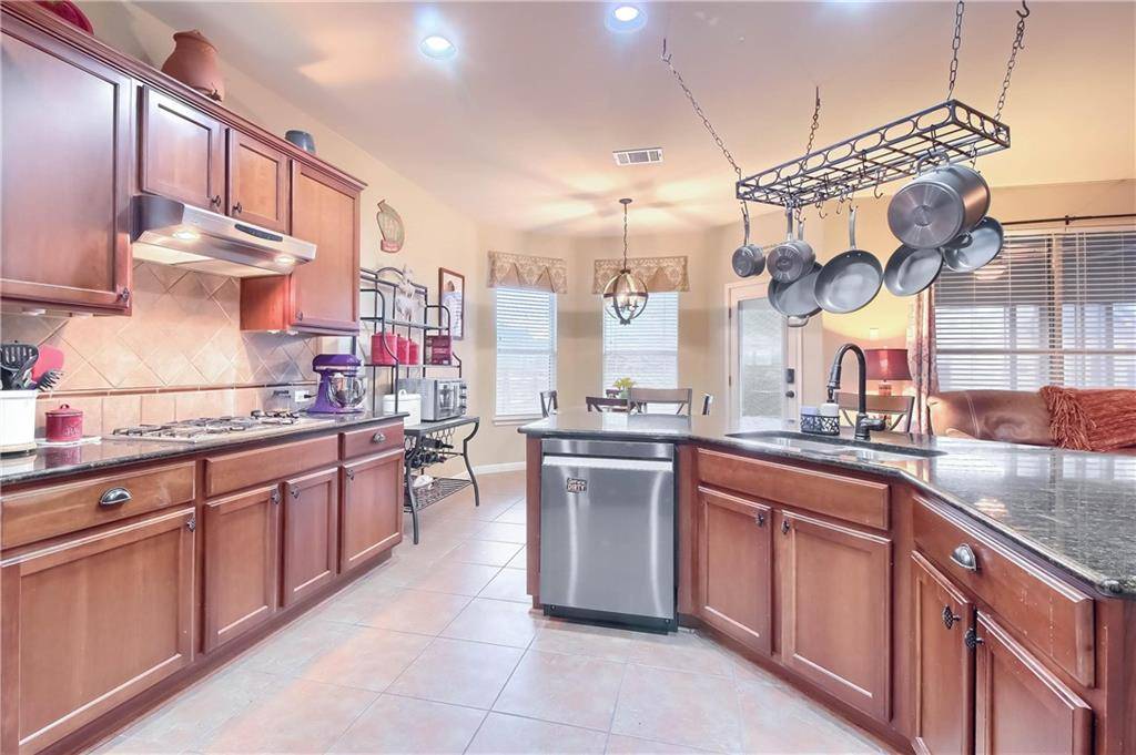 13824 Long Shadow DR, Manor, TX 78653