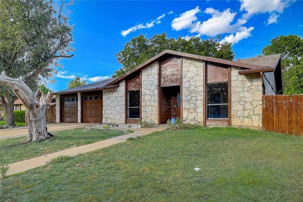 2306 Donna DR, Taylor, TX 76574
