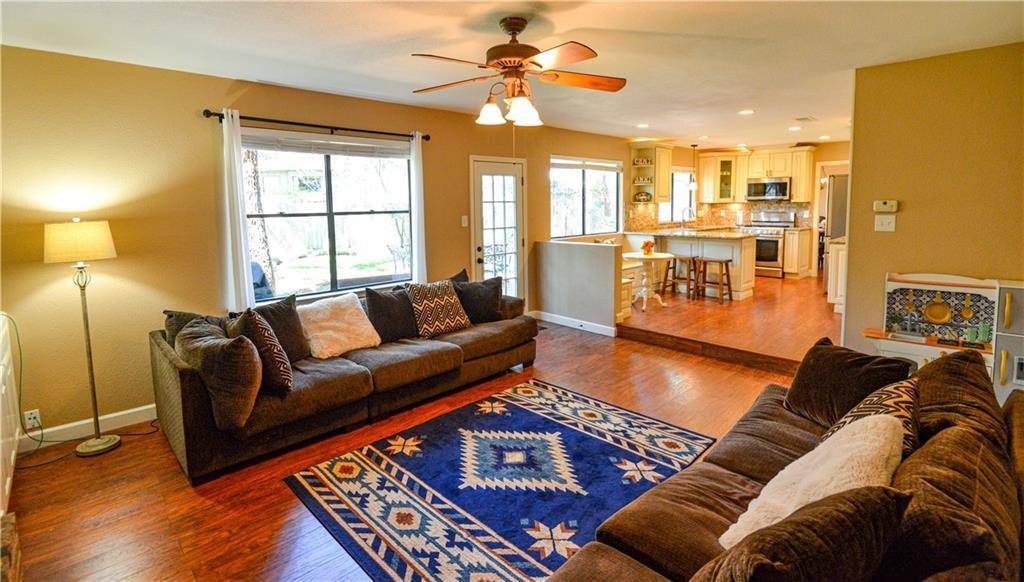 8013 Petaca CV, Austin, TX 78729
