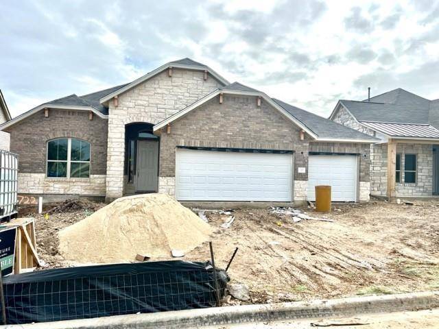 722 Treadwell LN, Kyle, TX 78640