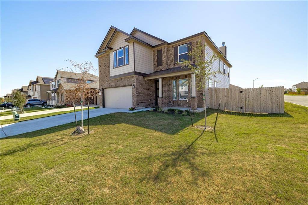 700 Bailey Park DR, Jarrell, TX 76537