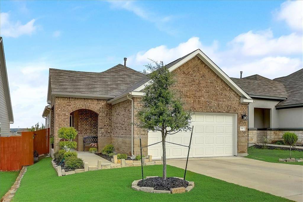 182 Eves Necklace DR, Buda, TX 78610