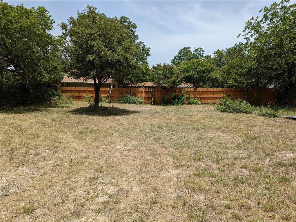 206 E Wonsley DR, Austin, TX 78753