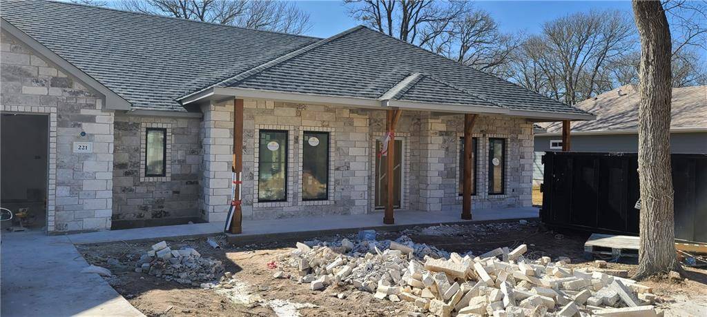 221 Keawakapu DR, Bastrop, TX 78602