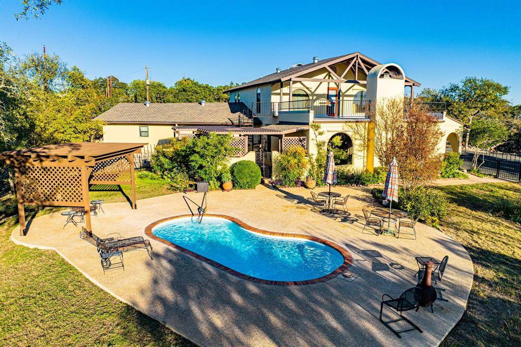 814 EAST LANE, Kerrville, TX 78028