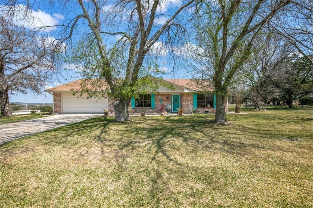 9 Saul ST, Lampasas, TX 76550