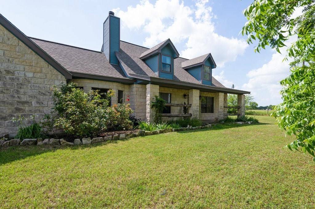 2608 BLACK WAXY RD, Taylor, TX 76574