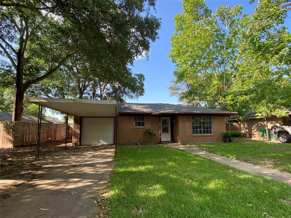 1 Lou John ST, Hearne, TX 77859