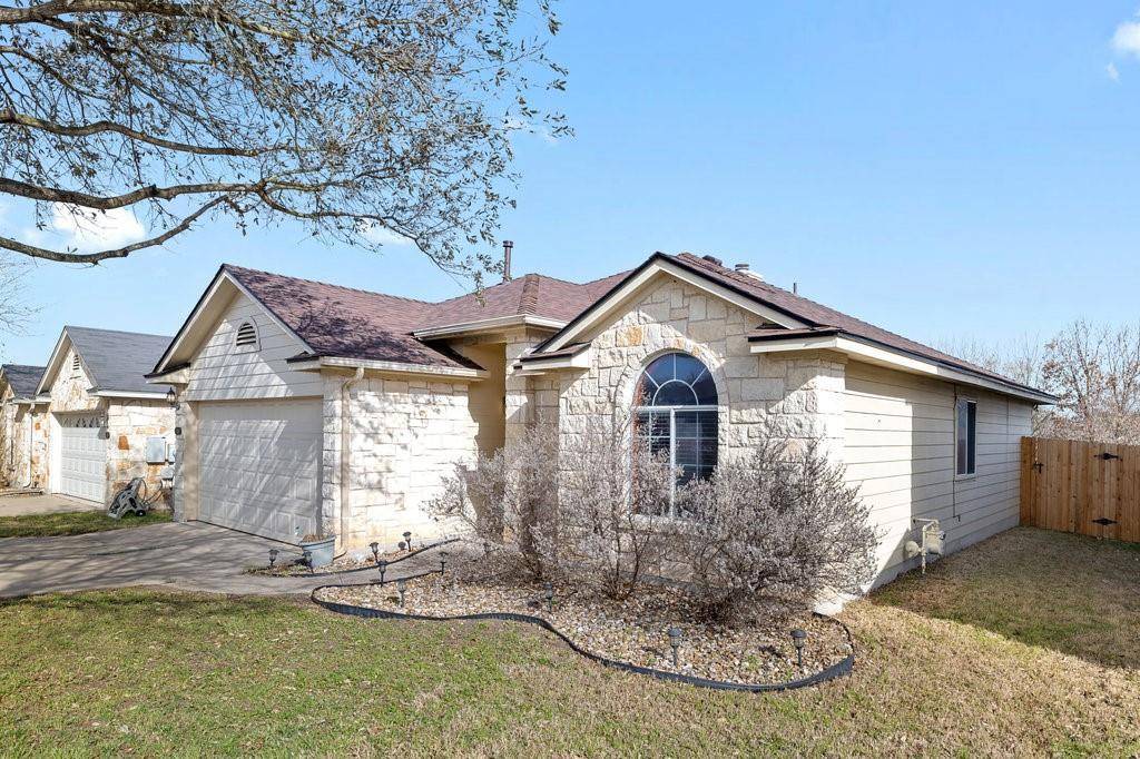 106 Millook HVN, Hutto, TX 78634