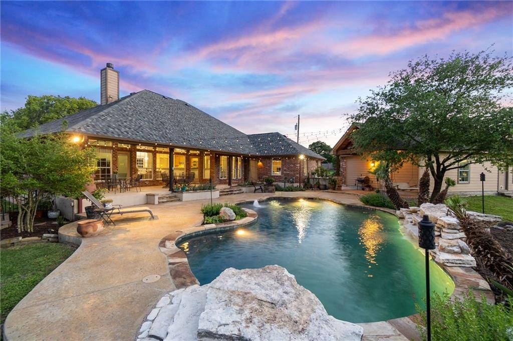 420 Humphrey DR, Buda, TX 78610