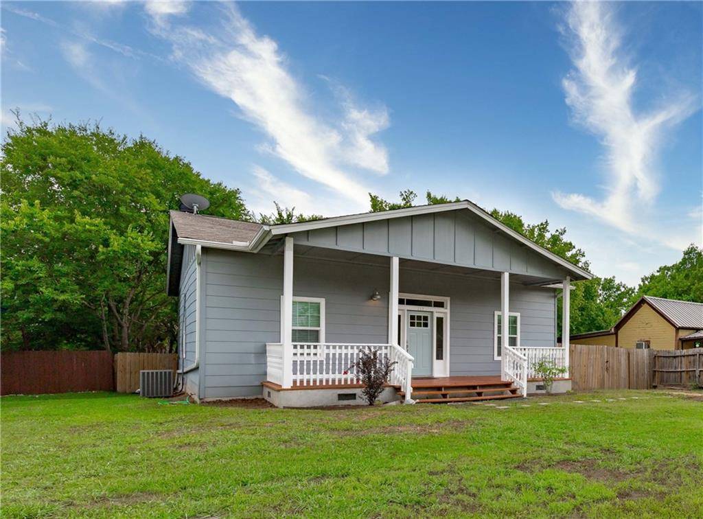 717 W 5th ST, Taylor, TX 76574