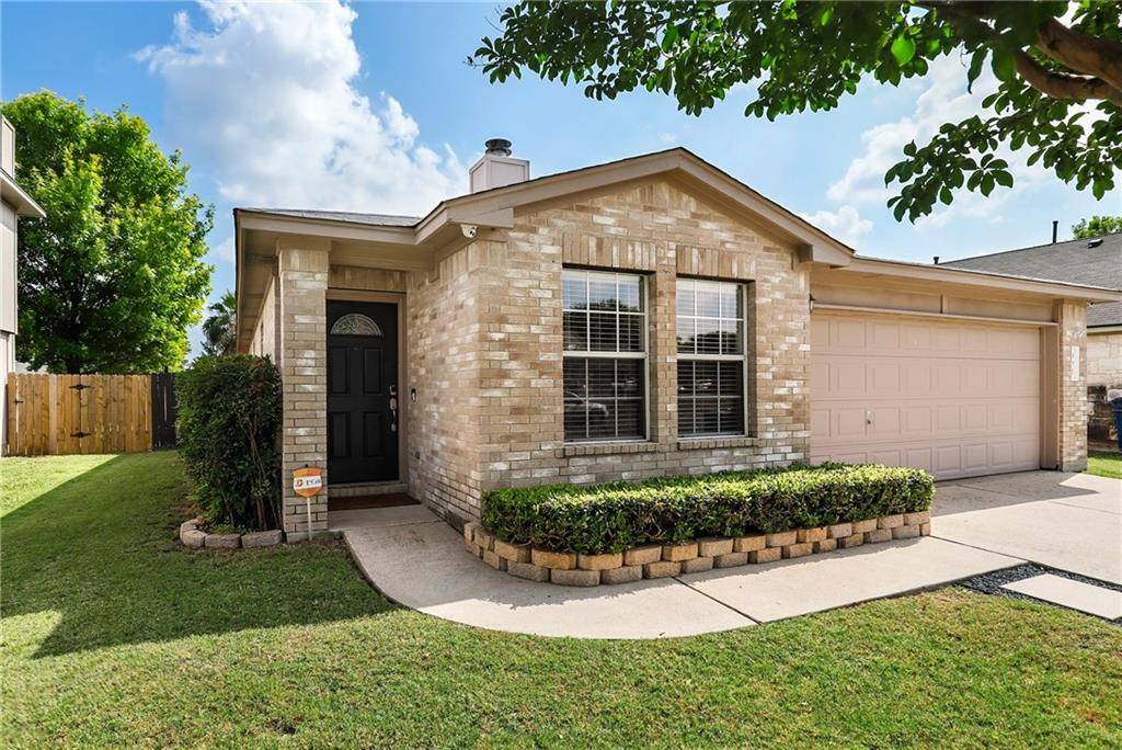 302 Country Estates DR, Hutto, TX 78634