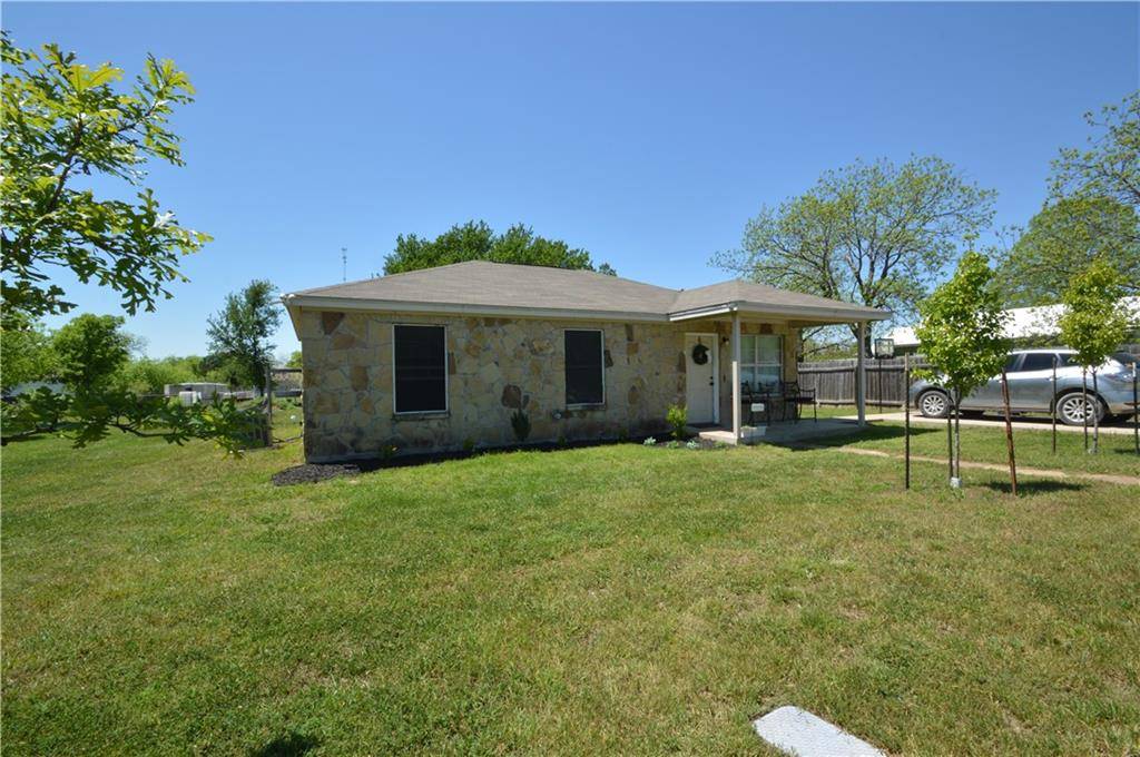 507 N 6th ST, Lometa, TX 76853