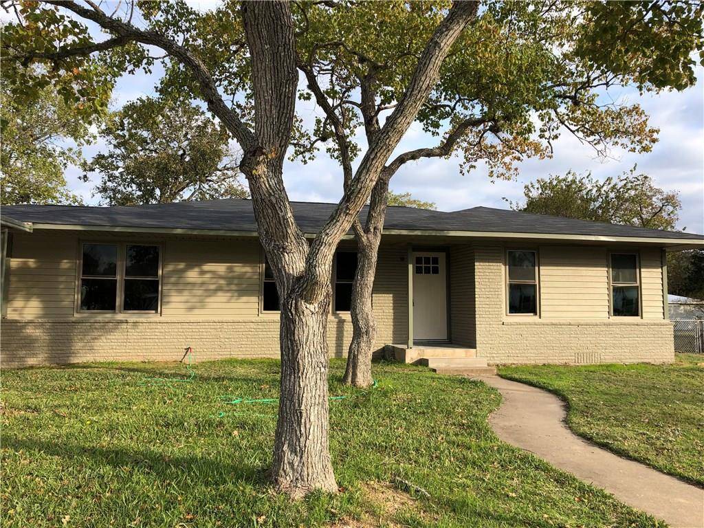 446 S Wilson Ave, Giddings, TX 78942
