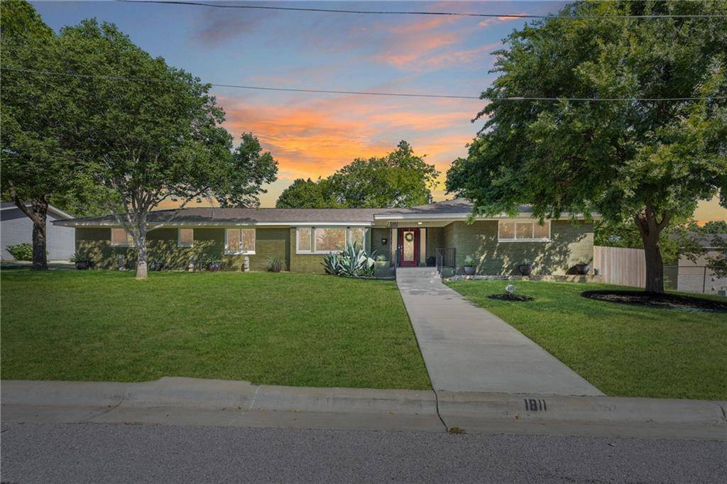1811 E 16th ST, Georgetown, TX 78626