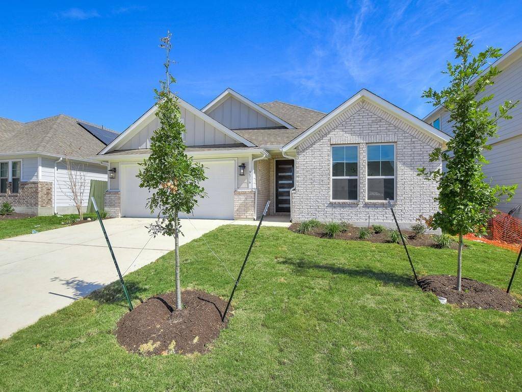 9816 GRAPEVINE LEAF DR, Manor, TX 78653