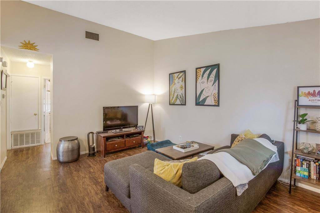 10604 Lanshire DR, Austin, TX 78758