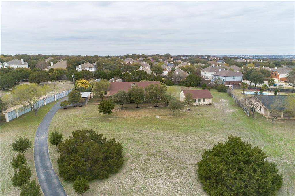10 Valley TRL, Round Rock, TX 78664