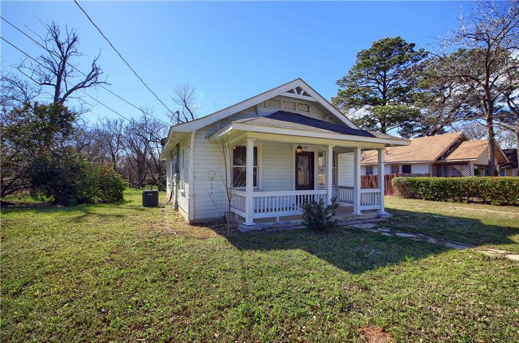 401 Westward ST, Rockdale, TX 76567