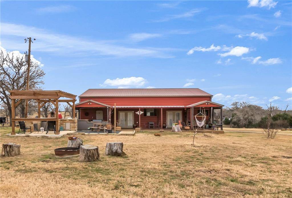1025 County Road 454, Lincoln, TX 78948