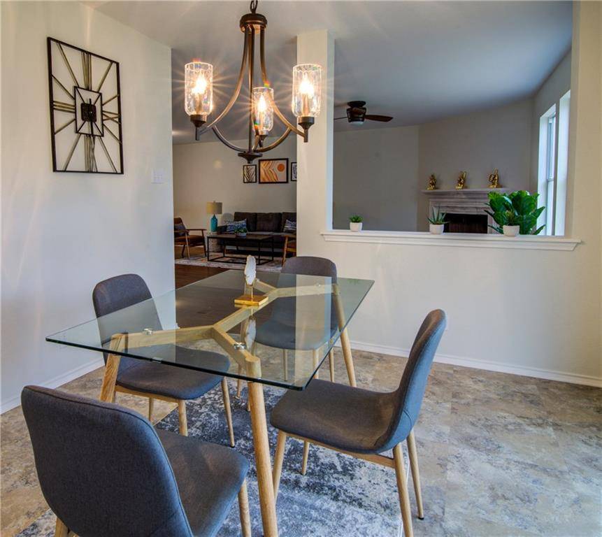 611 Elizabeth LN, Bastrop, TX 78602