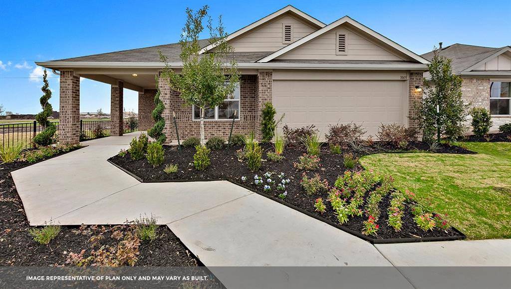 301 Marimoor DR, Hutto, TX 78634