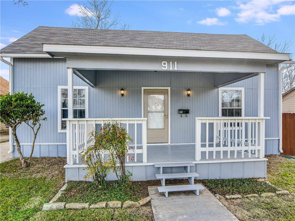 911 W 3rd ST, Taylor, TX 76574