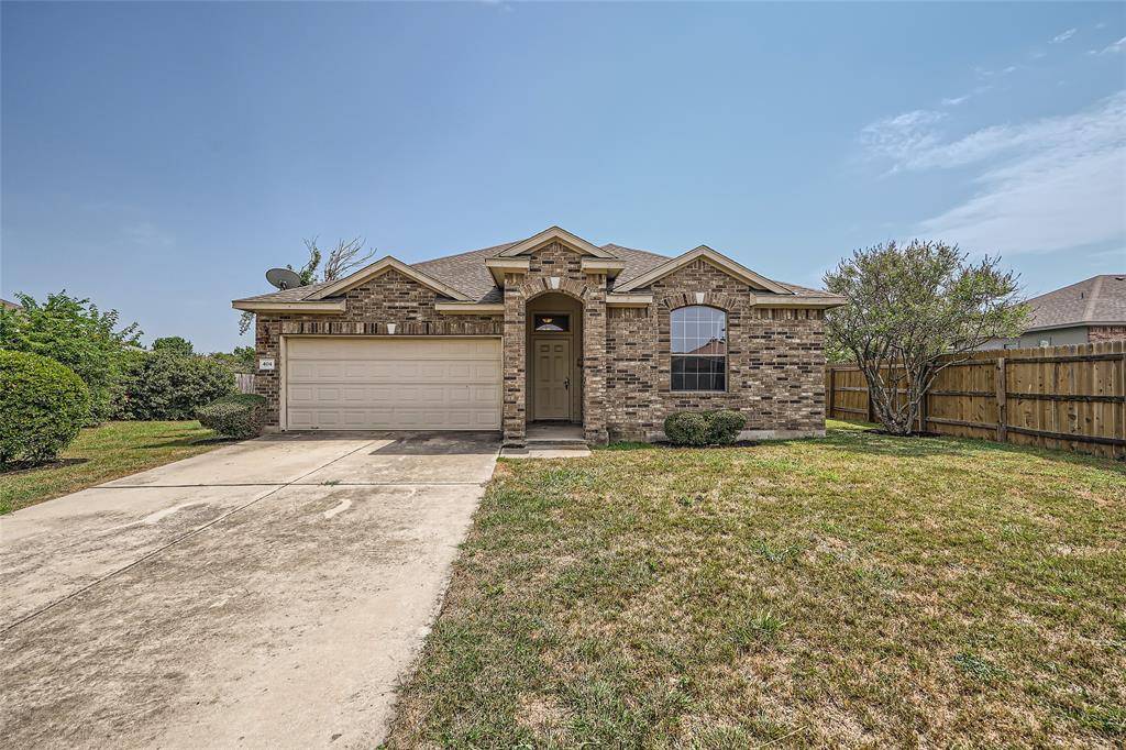404 Cobblestone DR, Jarrell, TX 76537