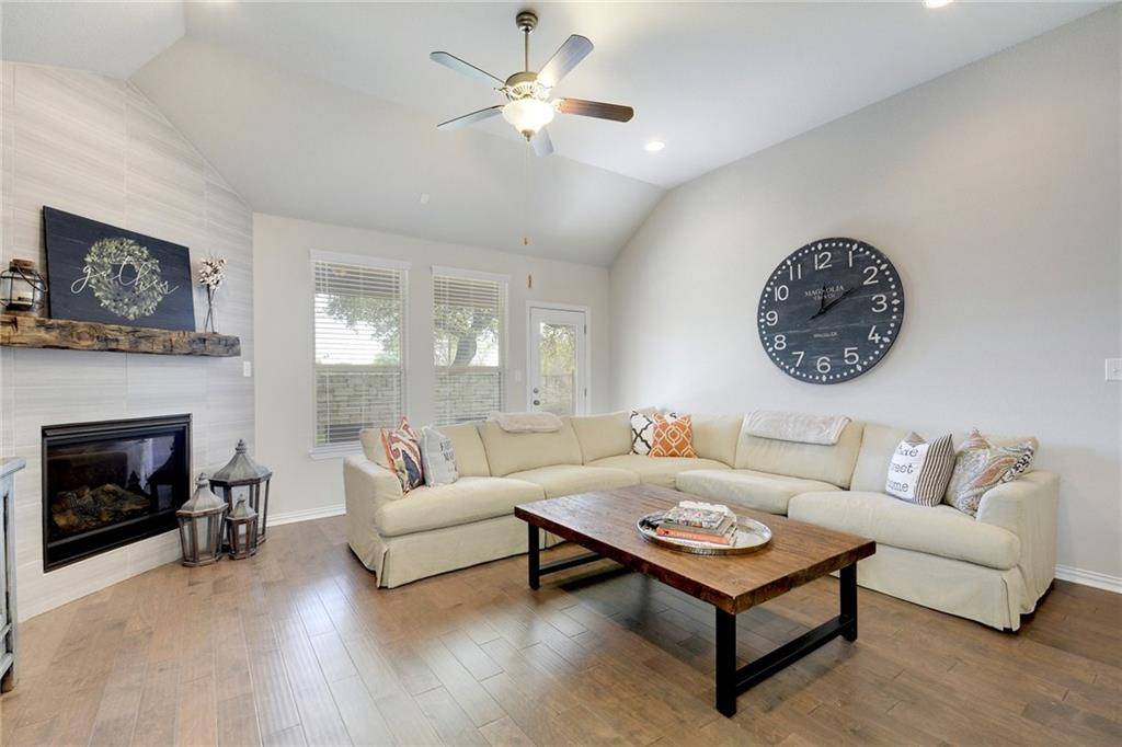 187 Patriot DR, Buda, TX 78610