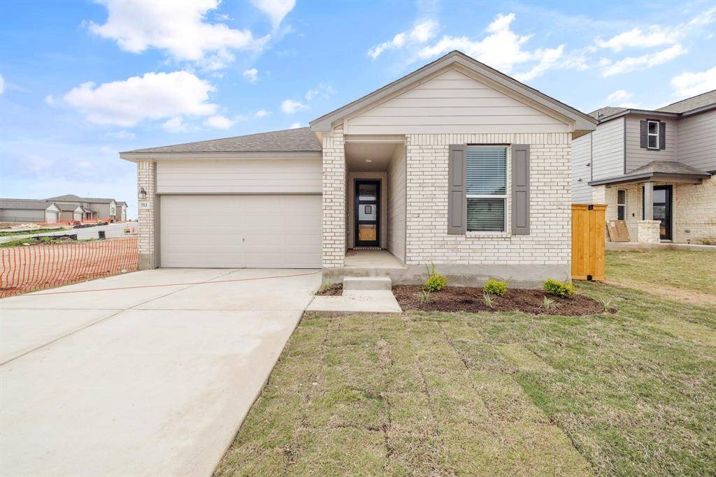 712 Yellow Ribbon TRL, Jarrell, TX 76537