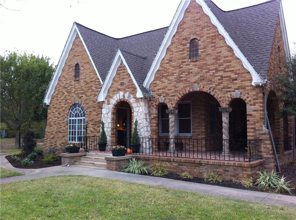 710 W 11th ST, Taylor, TX 76574