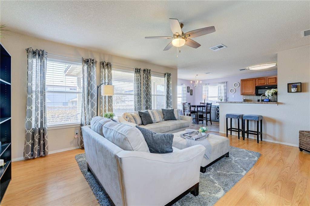 323 Wimberley ST, Hutto, TX 78634
