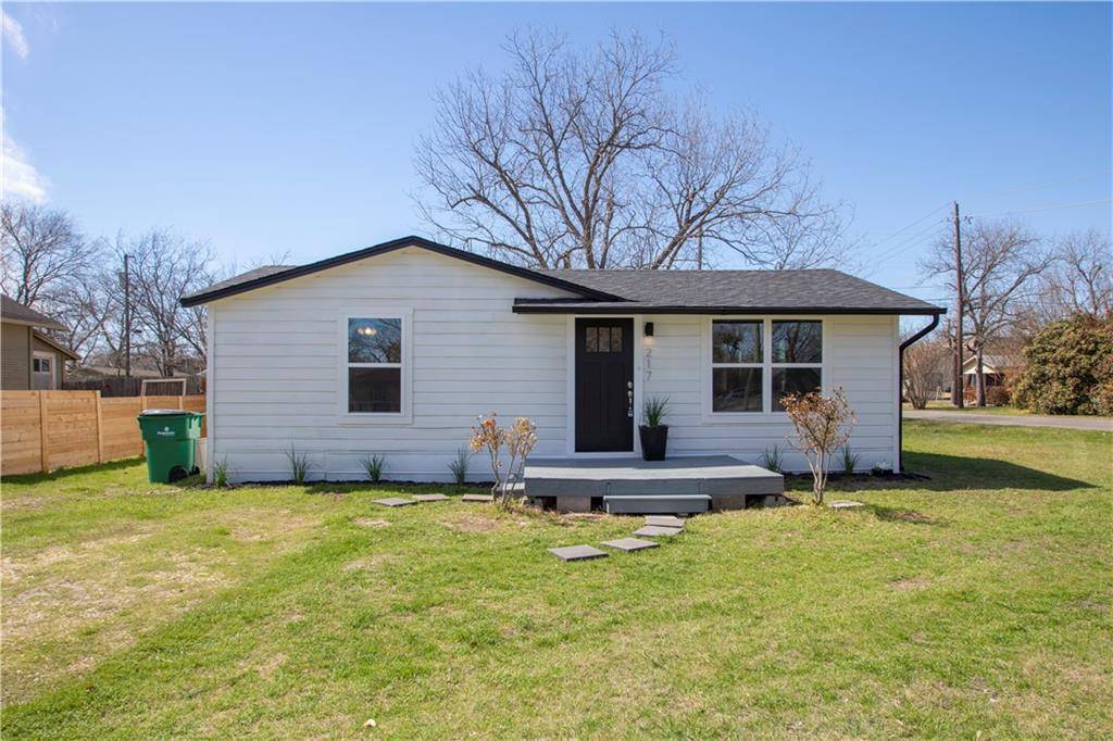 217 Annie ST, Taylor, TX 76574