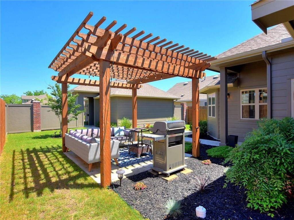 419 Tilly LN, Buda, TX 78610