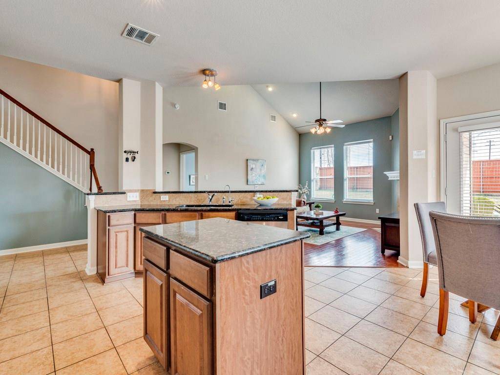 1131 Stone Rim LOOP, Buda, TX 78610