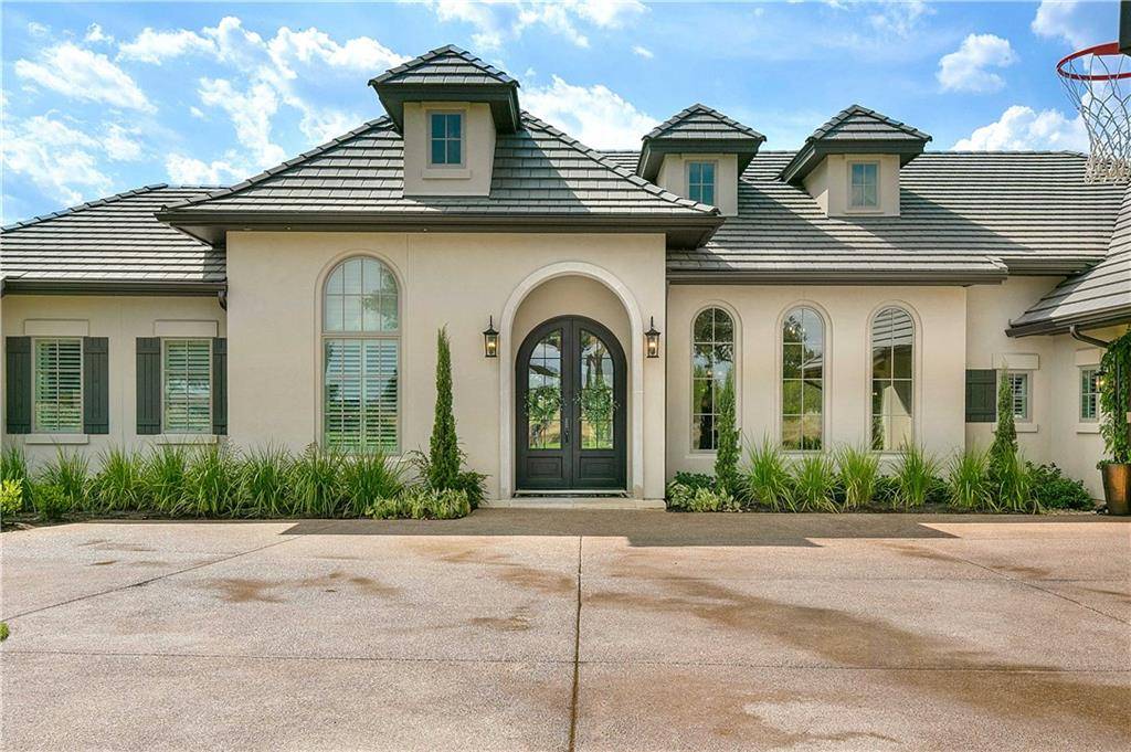 207 Birdstone LN, Georgetown, TX 78628