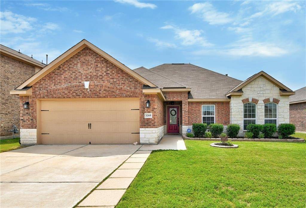 1265 Twin Estates DR, Kyle, TX 78640