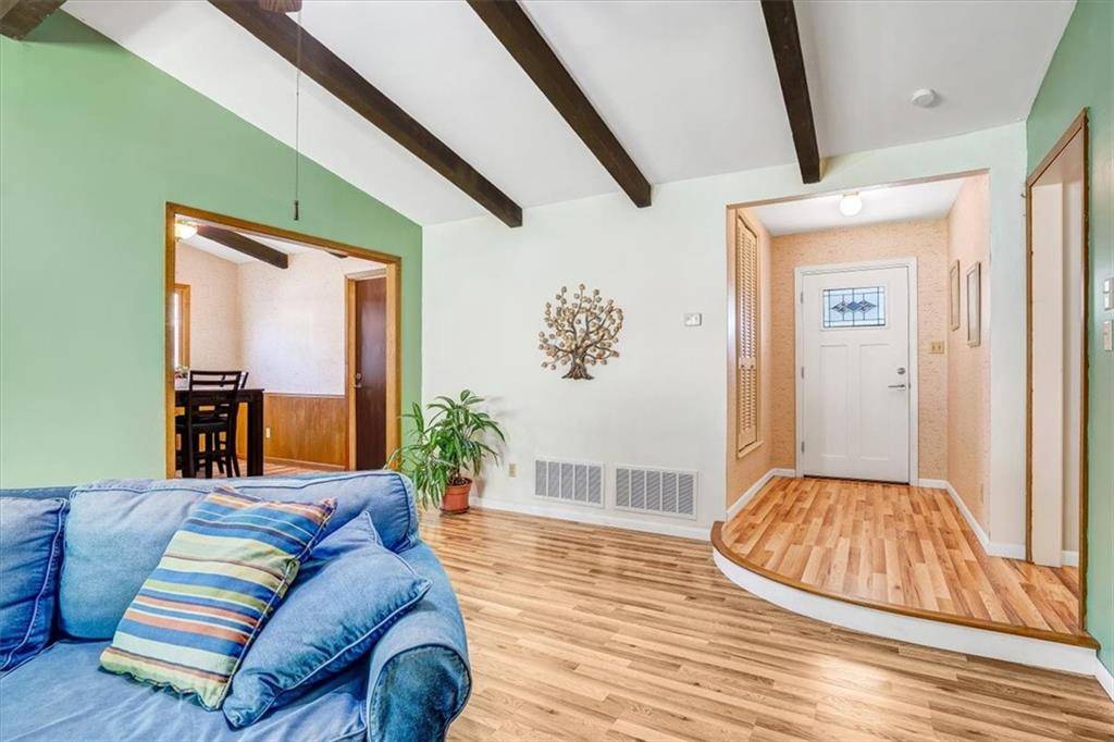 9220 Meadow Vale, Austin, TX 78758