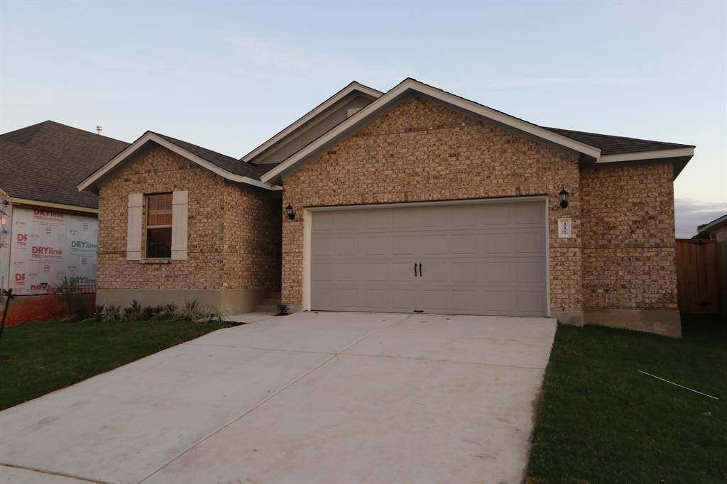 111 Smokebush DR, Bastrop, TX 78602