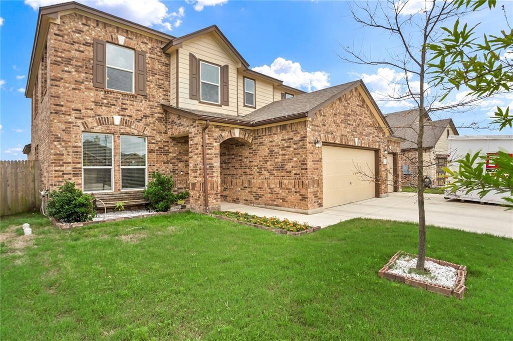 127 Everglades Ave, Taylor, TX 76574