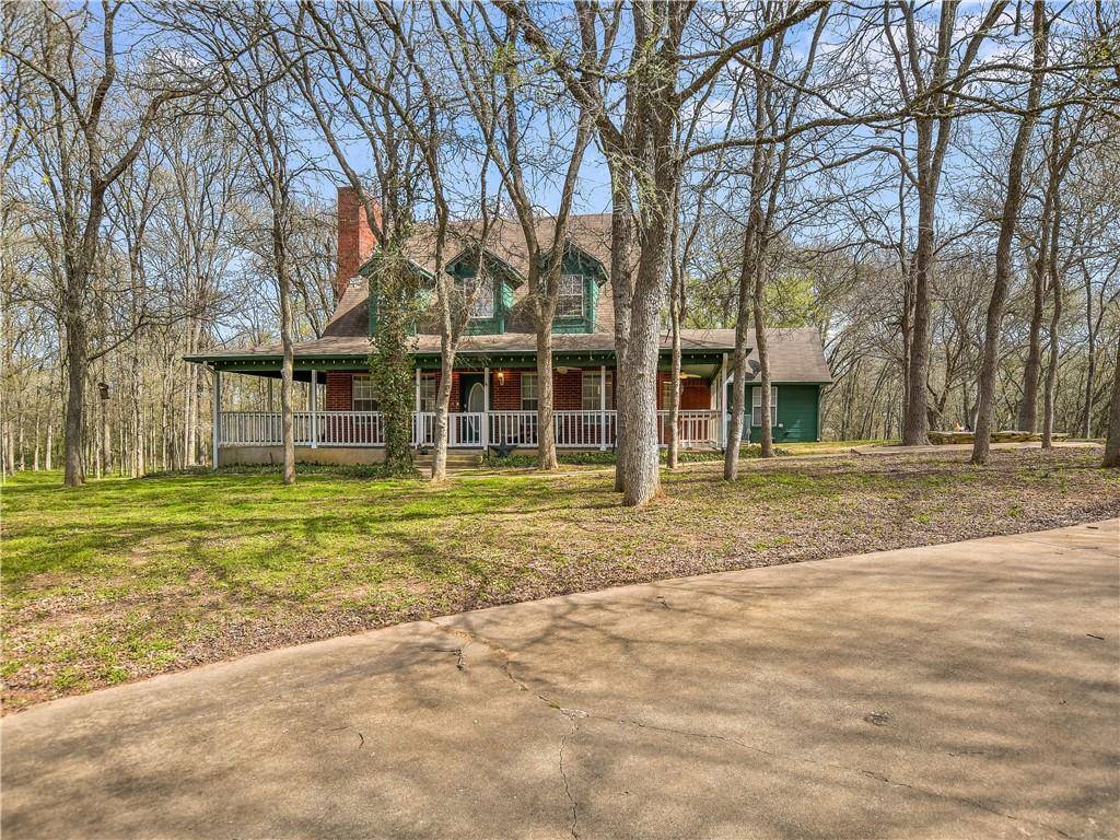 215 Piney Ridge DR, Bastrop, TX 78602