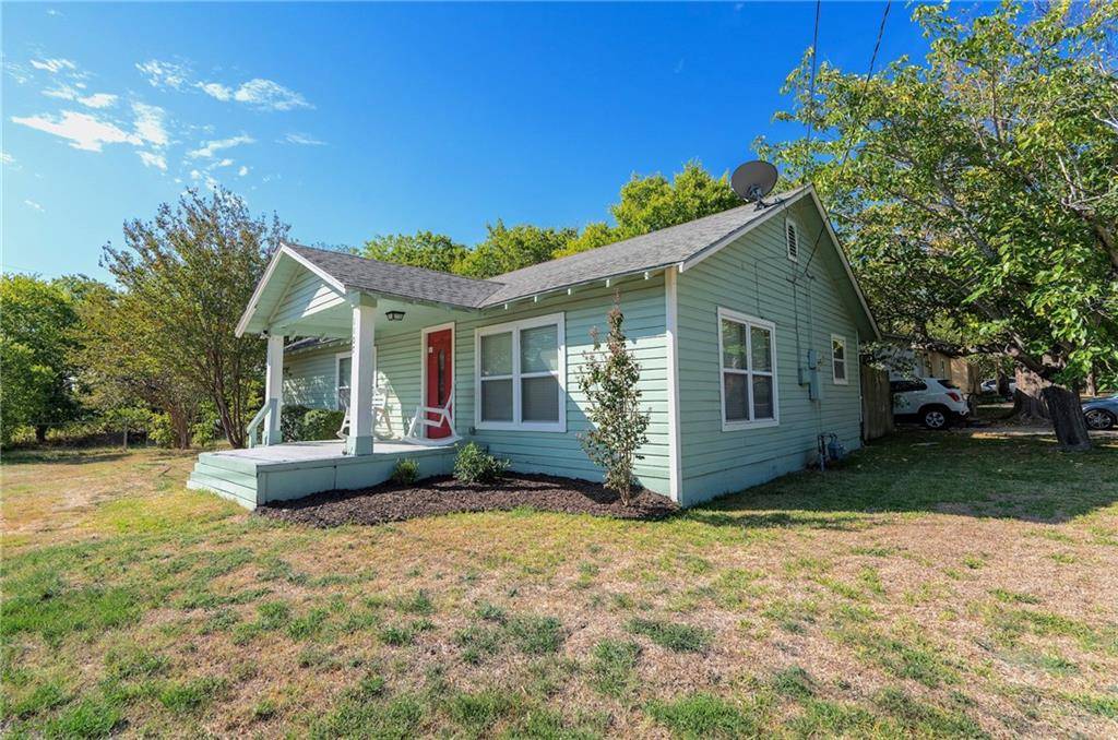 1107 Grace ST, Taylor, TX 76574
