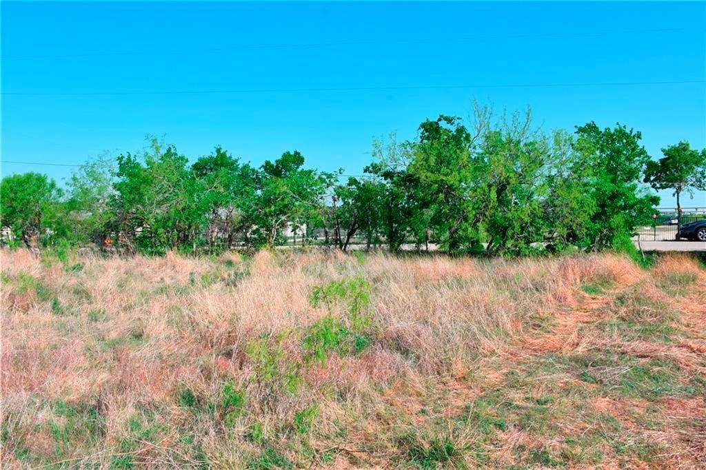 7805 Overstreet CIR, Buda, TX 78626