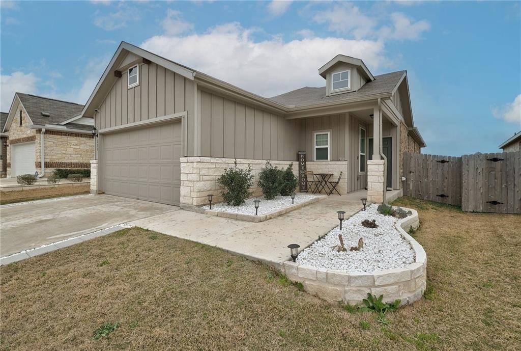 258 Thornless CIR, Buda, TX 78610